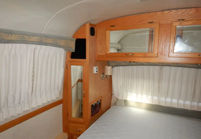 2004 Airstream photo 73