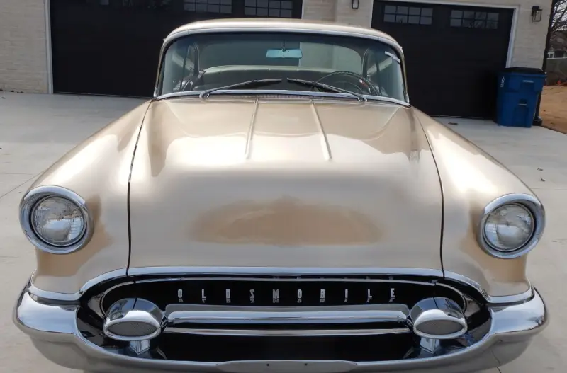 1955 Oldsmobile Super 88 photo 2