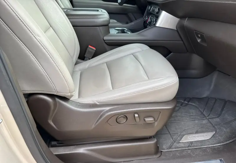 2021 Chevrolet Suburban photo 35