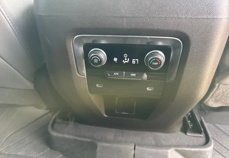 2021 Chevrolet Suburban photo 41