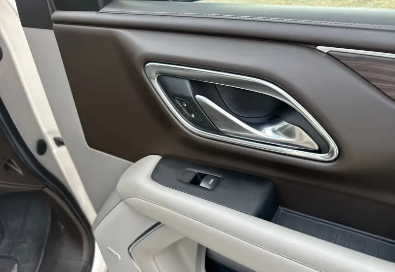 2021 Chevrolet Suburban photo 32