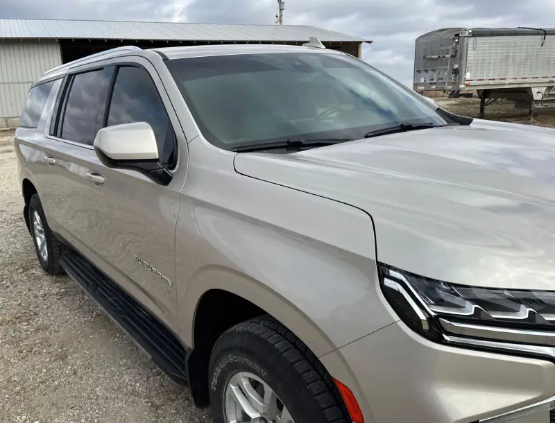 2021 Chevrolet Suburban photo 13
