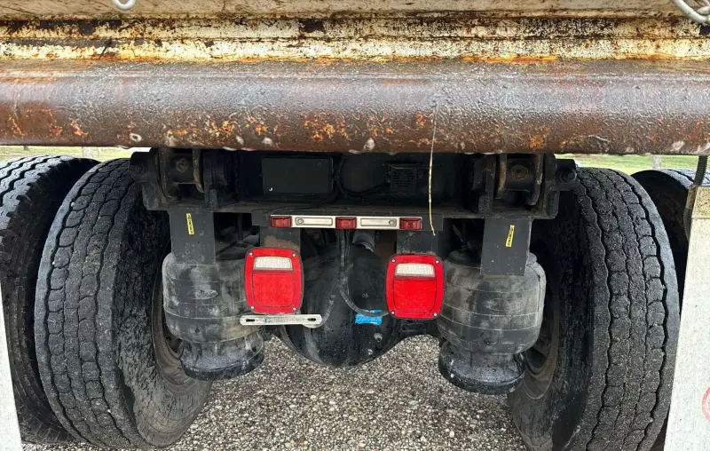 2020 Peterbilt 348 photo 33