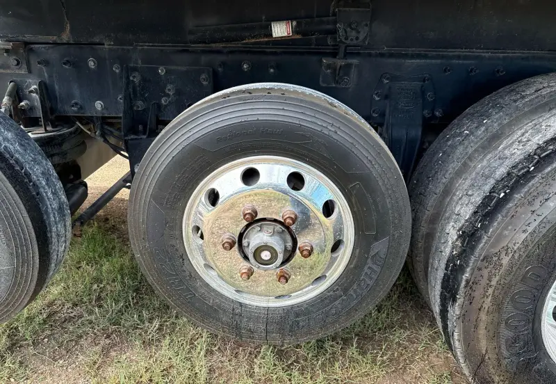 2020 Peterbilt 348 photo 77
