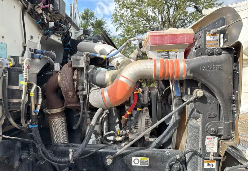 2020 Peterbilt 348 photo 52