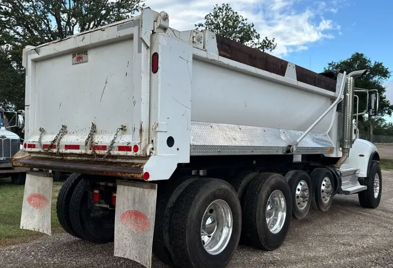 2020 Peterbilt 348 photo 5