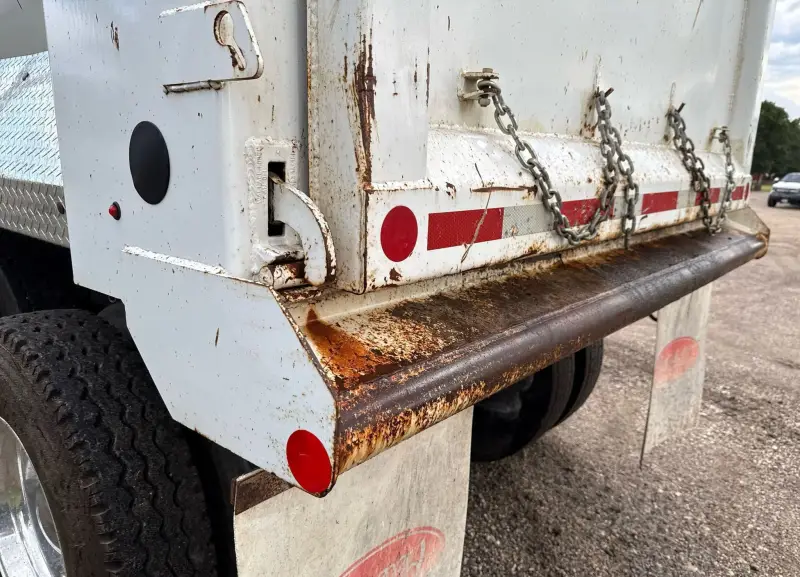 2020 Peterbilt 348 photo 22