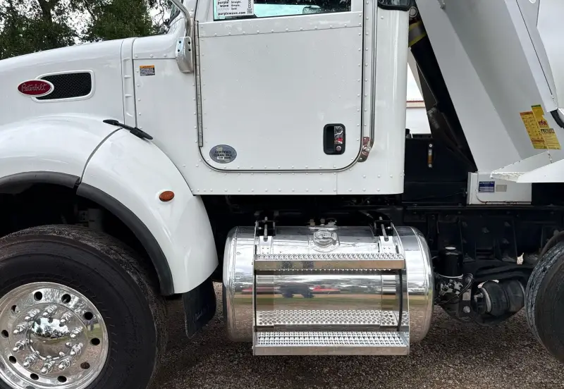 2020 Peterbilt 348 photo 9