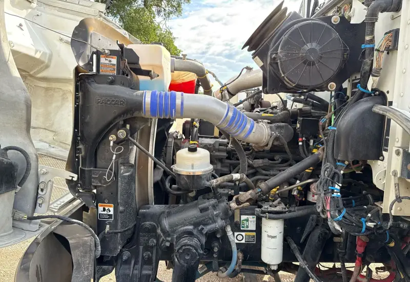 2020 Peterbilt 348 photo 56