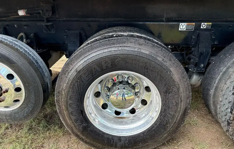 2020 Peterbilt 348 photo 75