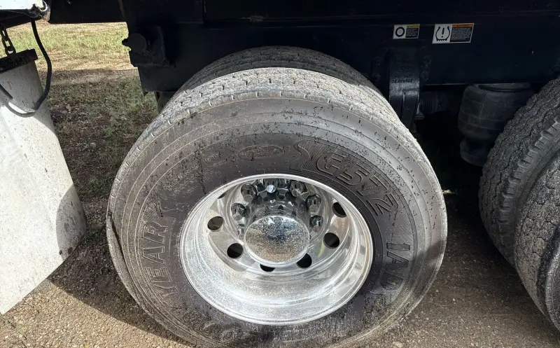 2020 Peterbilt 348 photo 71