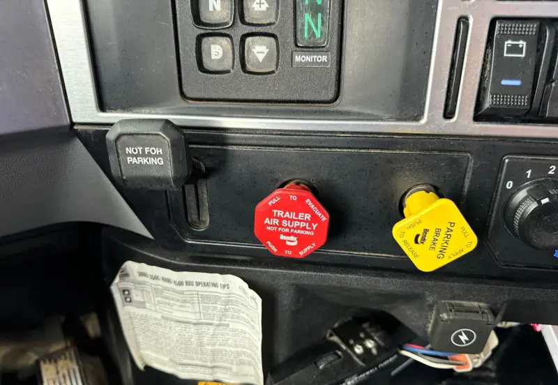 2019 Mack Granite photo 77