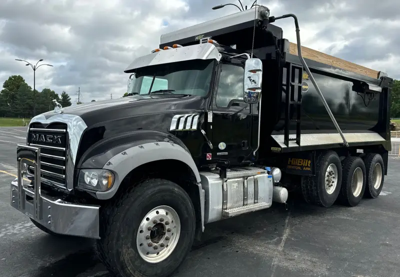 2019 Mack Granite photo 1