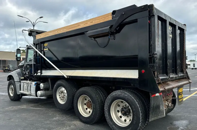 2019 Mack Granite photo 7