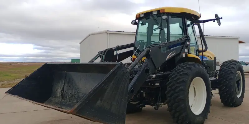 2014 New Holland TV6070 photo 5