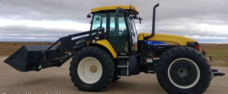 2014 New Holland TV6070 photo 4