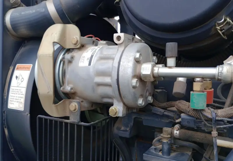 2014 New Holland TV6070 photo 63