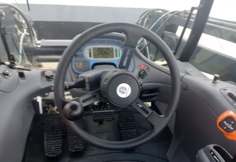 2014 New Holland TV6070 photo 42