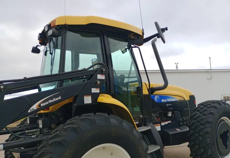 2014 New Holland TV6070 photo 18