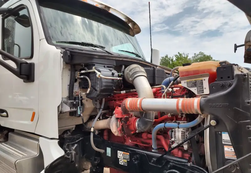 2021 Peterbilt 567 photo 57