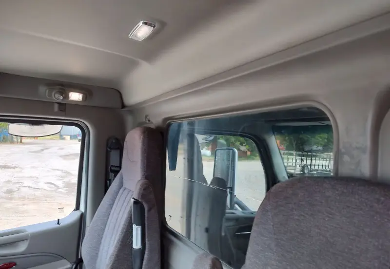 2021 Peterbilt 567 photo 46