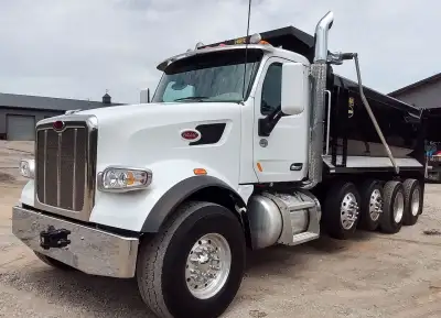 2021 Peterbilt 567