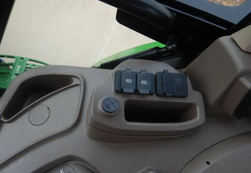 2022 John Deere 6155 photo 39