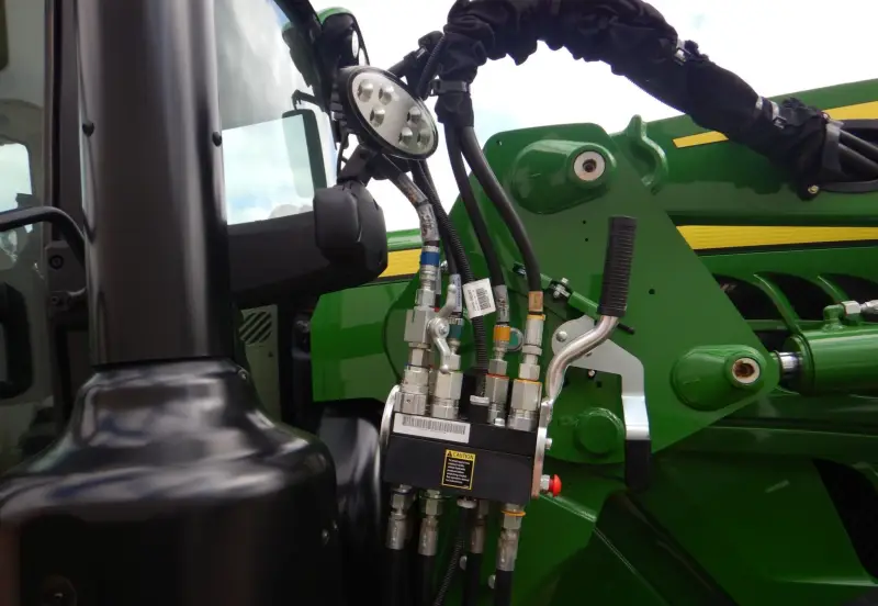 2022 John Deere 6155 photo 17