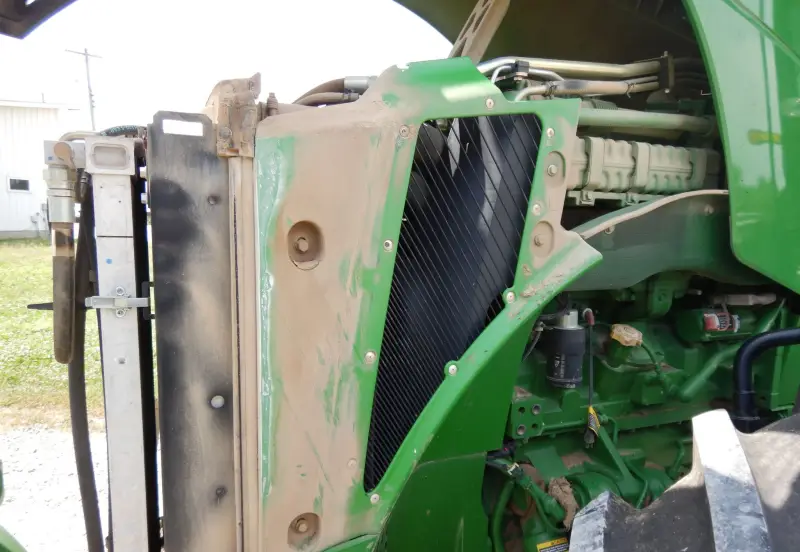 2013 John Deere 8285R photo 30