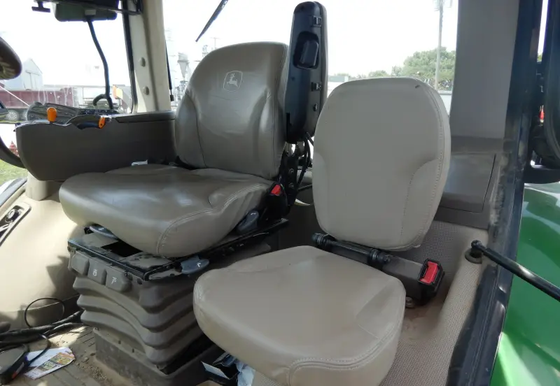 2013 John Deere 8285R photo 10