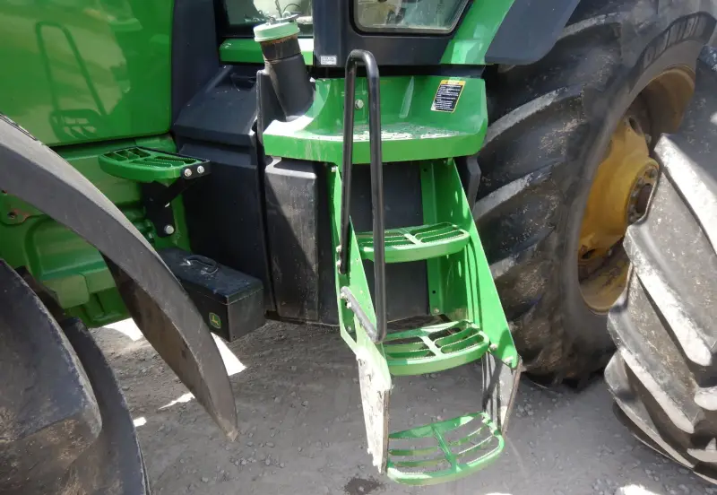 2013 John Deere 8285R photo 52
