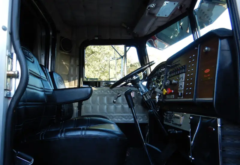 1987 Peterbilt 359 Classic photo 27