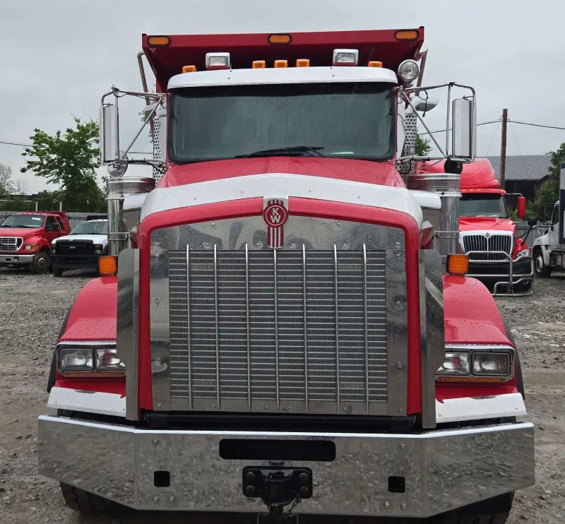 2019 Kenworth T800 photo 2