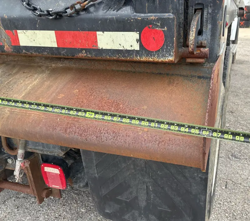 2018 Peterbilt 348 photo 16