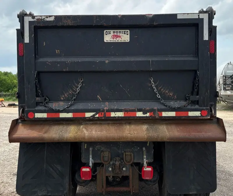 2018 Peterbilt 348 photo 6