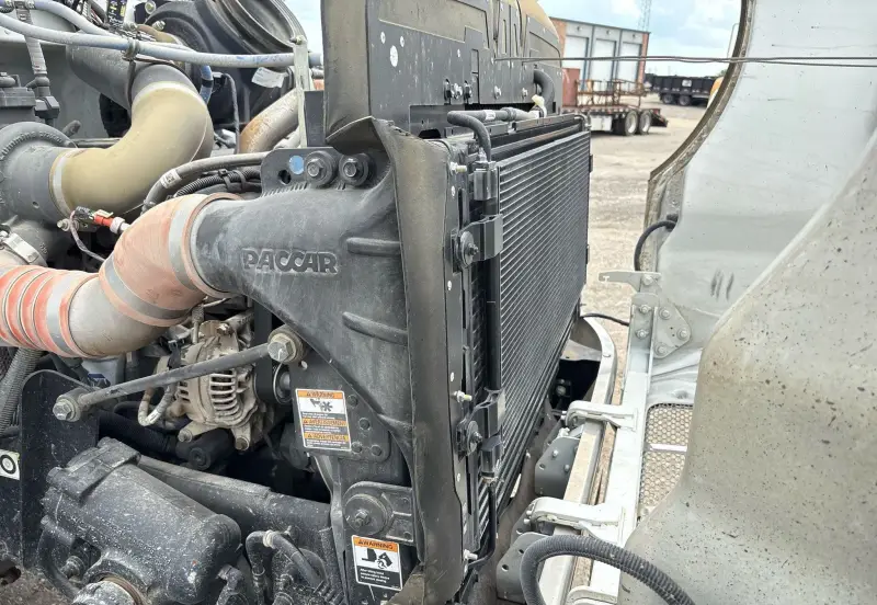 2018 Peterbilt 348 photo 55
