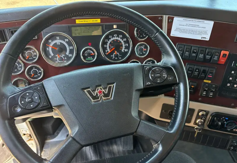 2023 Western Star 4700 photo 37