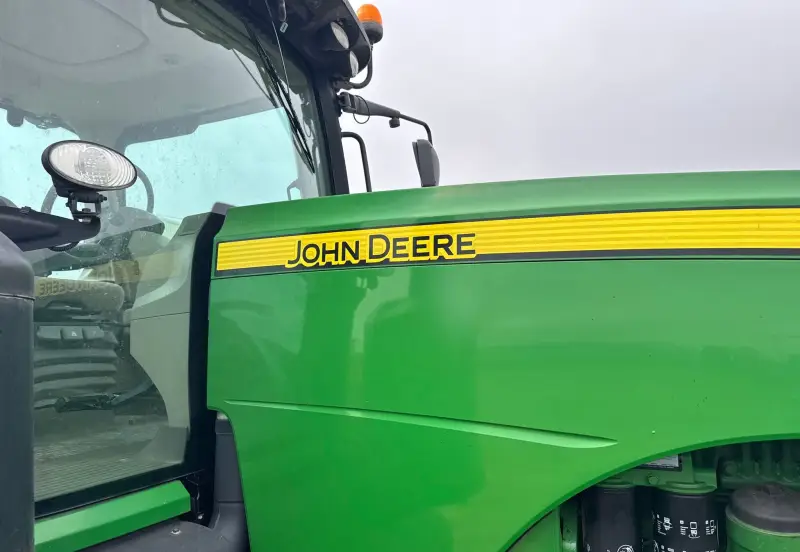 2012 John Deere 8285R photo 16