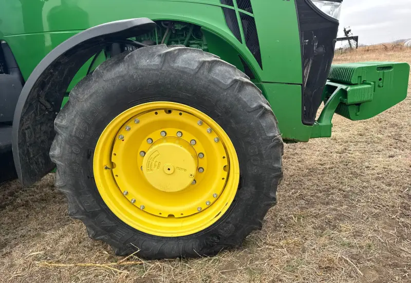 2012 John Deere 8285R photo 45