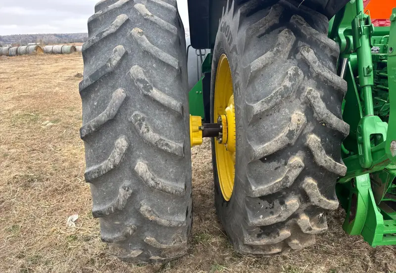 2012 John Deere 8285R photo 50
