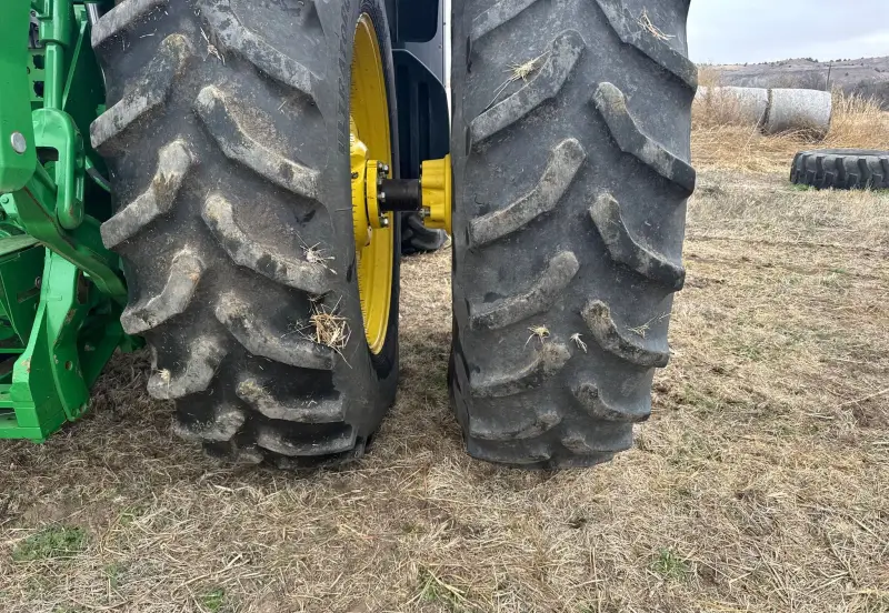 2012 John Deere 8285R photo 48