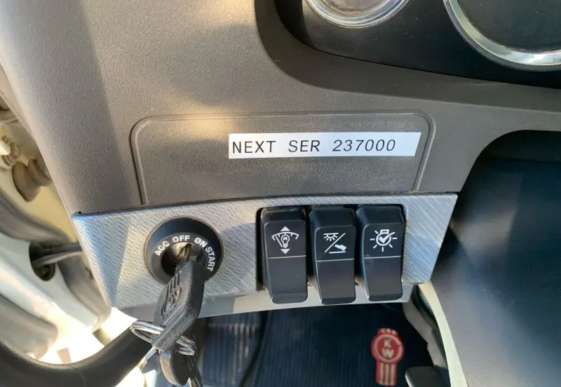 2016 Kenworth T880 photo 43