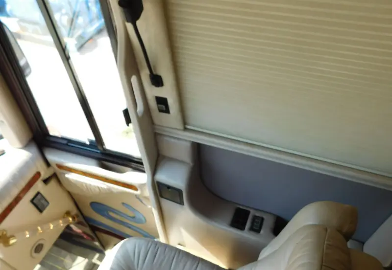 1998 Prevost XL45 photo 94