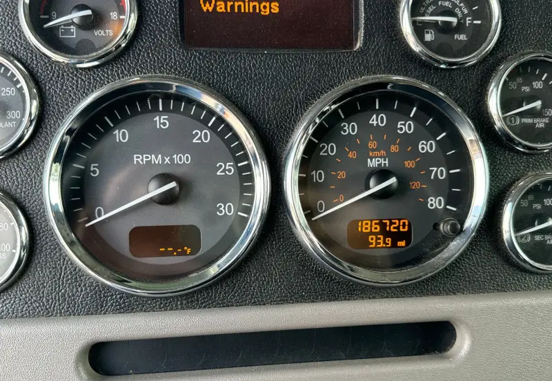 2021 Peterbilt 389 photo 35
