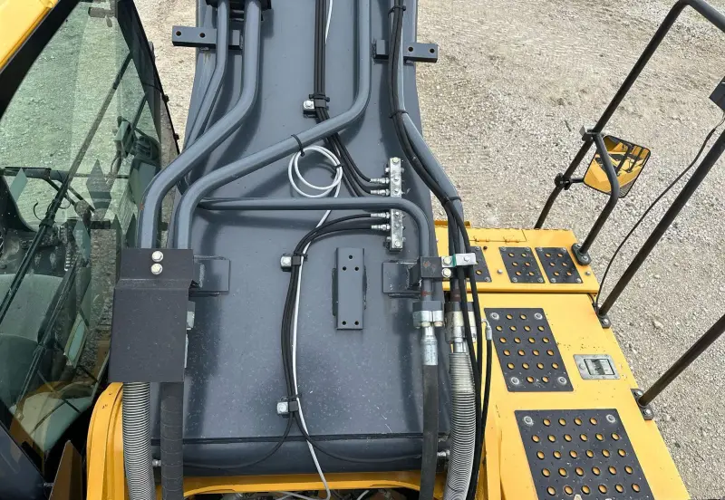 2017 John Deere 470G LC photo 48