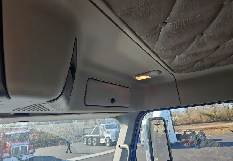 2016 Freightliner Coronado 122SD photo 49
