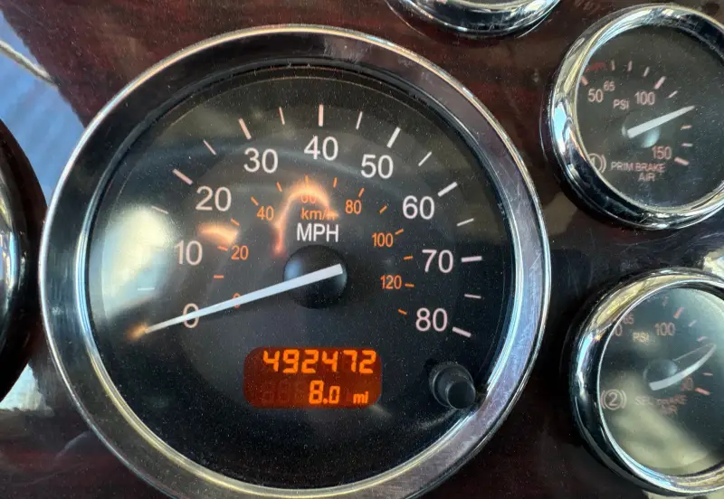 2022 Peterbilt 389 photo 98