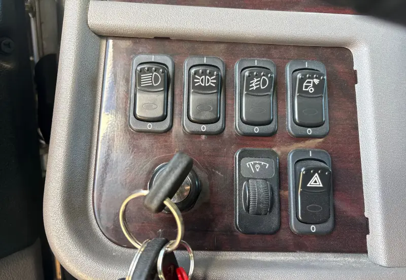 2022 Peterbilt 389 photo 100