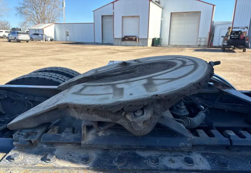 2022 Peterbilt 389 photo 40