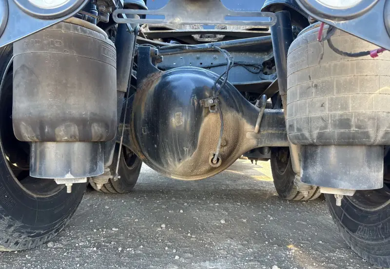 2022 Peterbilt 389 photo 44